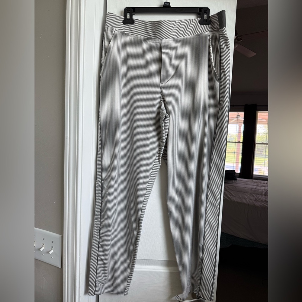 Athleta Brooklyn Textured Ankle Pants